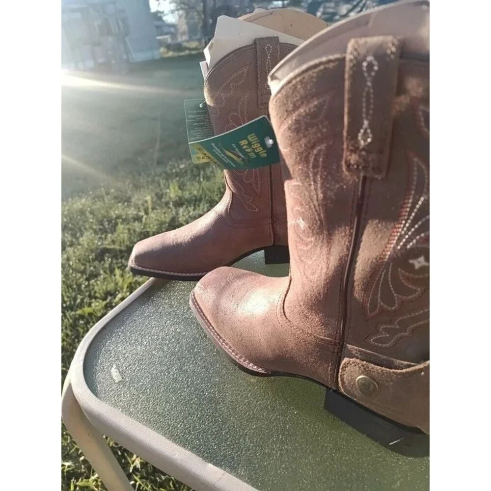 New in box Ariat Kids Quickdraw EZ-ZIP Western Boots Size 5